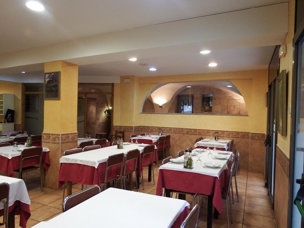Apartamentos Fonda Finet Sant Felíu de Pallarols Exterior foto