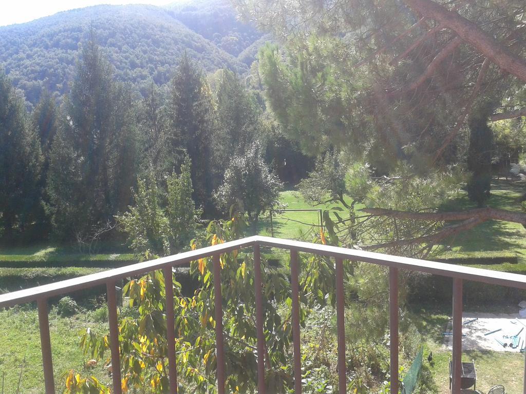 Apartamentos Fonda Finet Sant Felíu de Pallarols Quarto foto